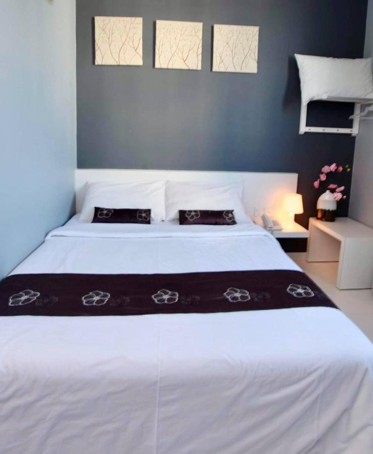 Wan Loong Hotel Pontian Kecil Ngoại thất bức ảnh
