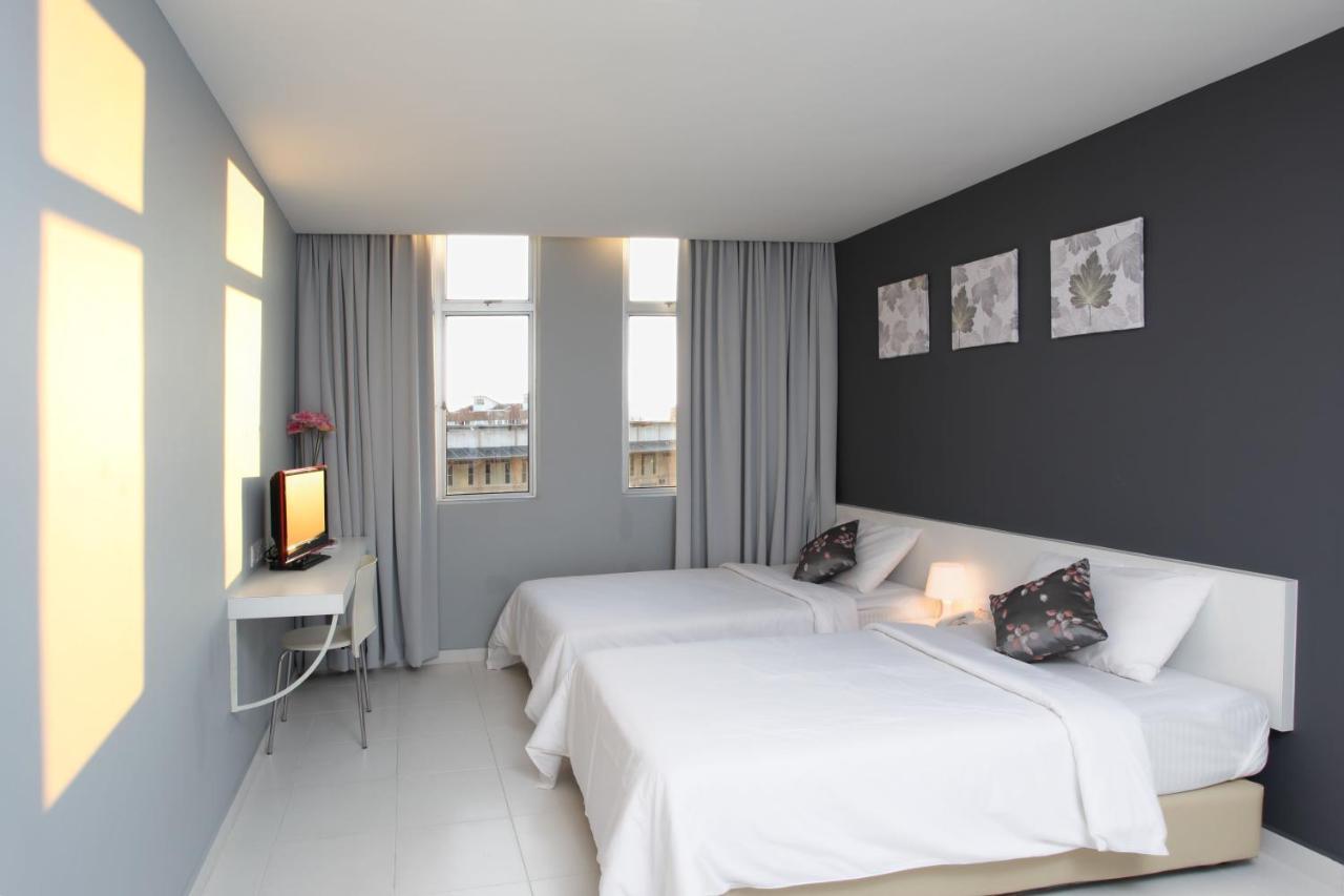 Wan Loong Hotel Pontian Kecil Ngoại thất bức ảnh