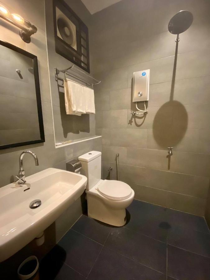 Wan Loong Hotel Pontian Kecil Ngoại thất bức ảnh